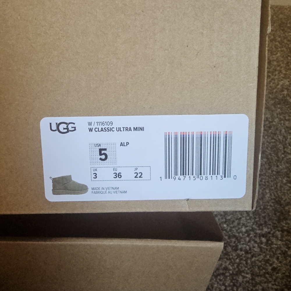 Ugg classic ultra mini size 5 - Picture 4 of 6